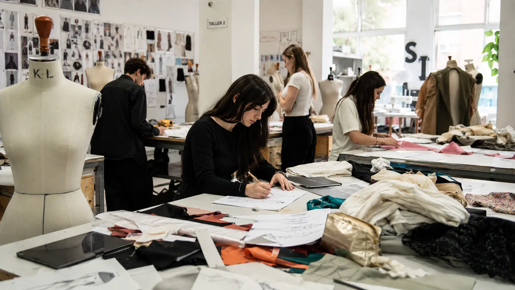 Qué incluye un buen curso profesional de diseño de moda